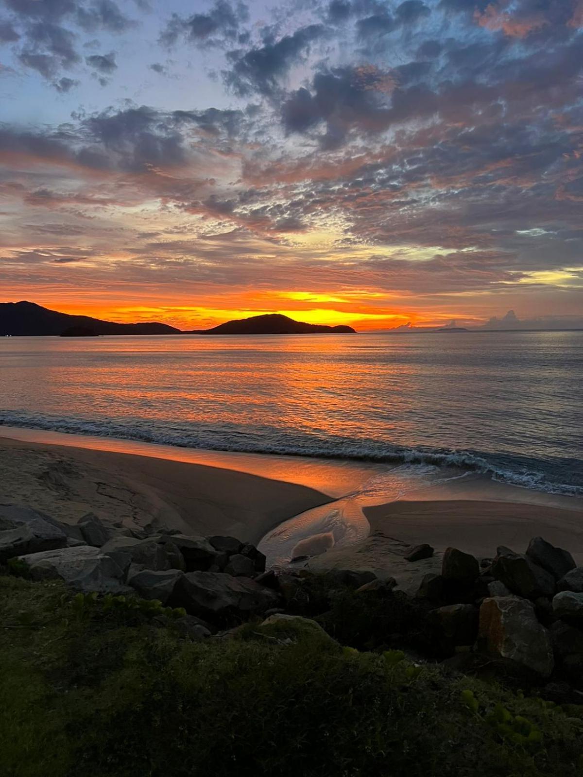 Paraiso Do Alexandre Para 15 Hospedes Карагуататуба Экстерьер фото